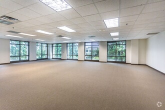 3175 Lenox Park Blvd, Memphis, TN for lease Interior Photo- Image 2 of 3