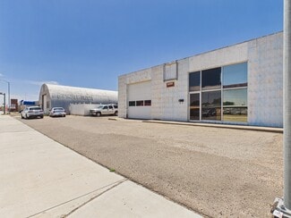 Plus de détails pour 315-317 N Dumas Ave, Dumas, TX - Industriel à vendre
