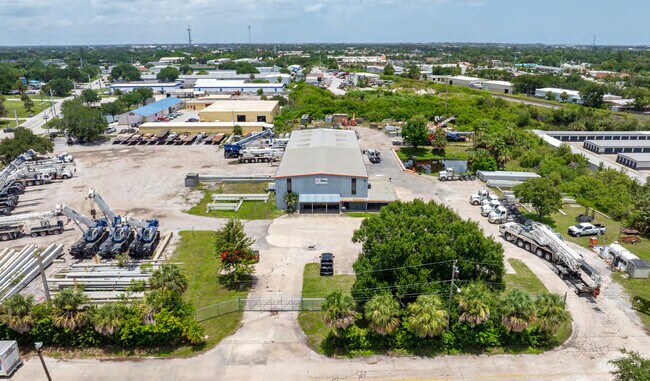 More details for 936 Old Dixie Hwy, Vero Beach, FL - Industrial for Lease