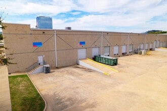 2515 Brockton Dr, Austin, TX for lease Building Photo- Image 2 of 5