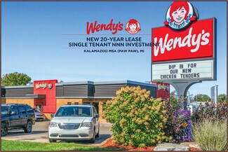 Plus de détails pour 828 S Kalamazoo St, Paw Paw, MI - Commerce de détail à vendre