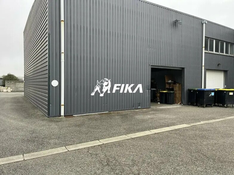 Flex in Pechbonnieu for sale - Building Photo - Image 1 of 8