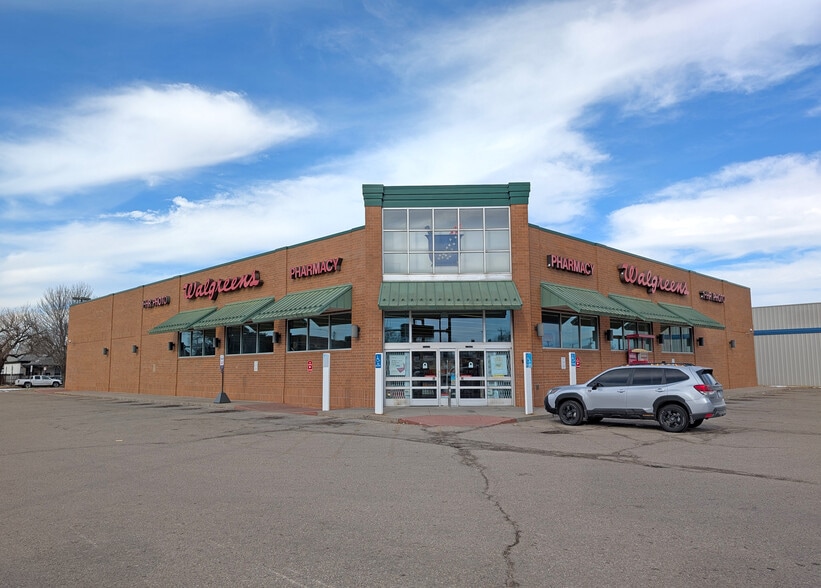 1555 S Broadway, Wichita, KS à louer - Photo du bâtiment - Image 1 de 5