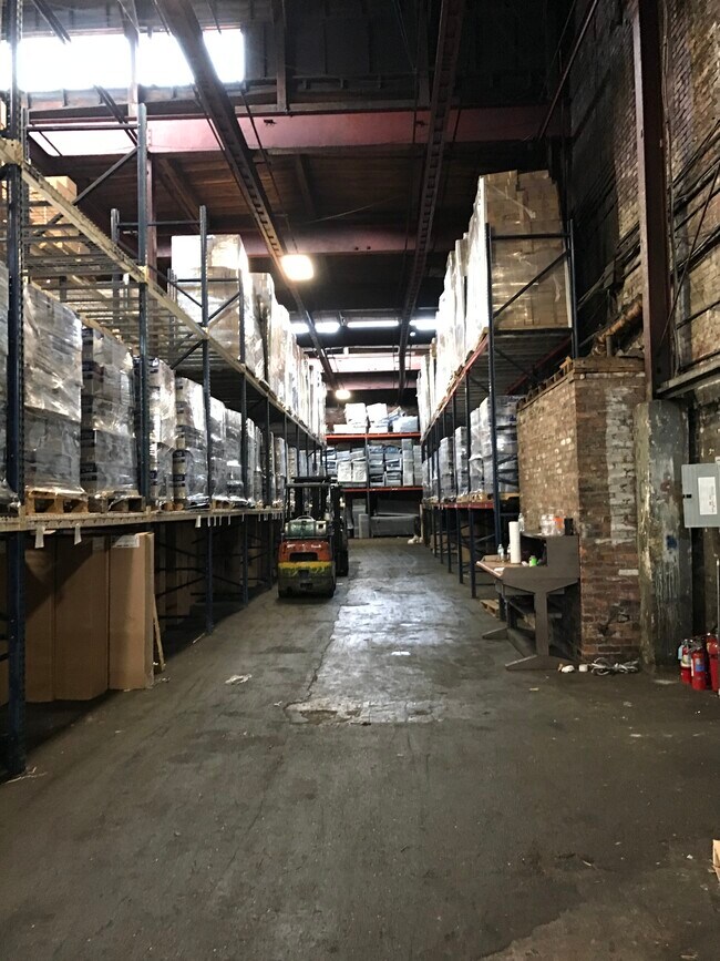 Plus de détails pour 999 Sherosky Way, Springdale, PA - Industriel à louer