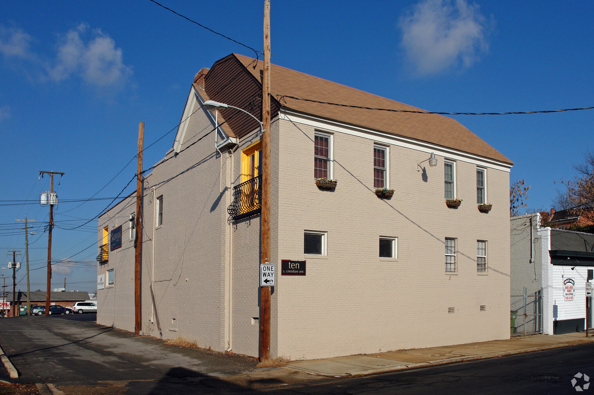 10 S Crenshaw Ave, Richmond, VA for lease Primary Photo- Image 1 of 58