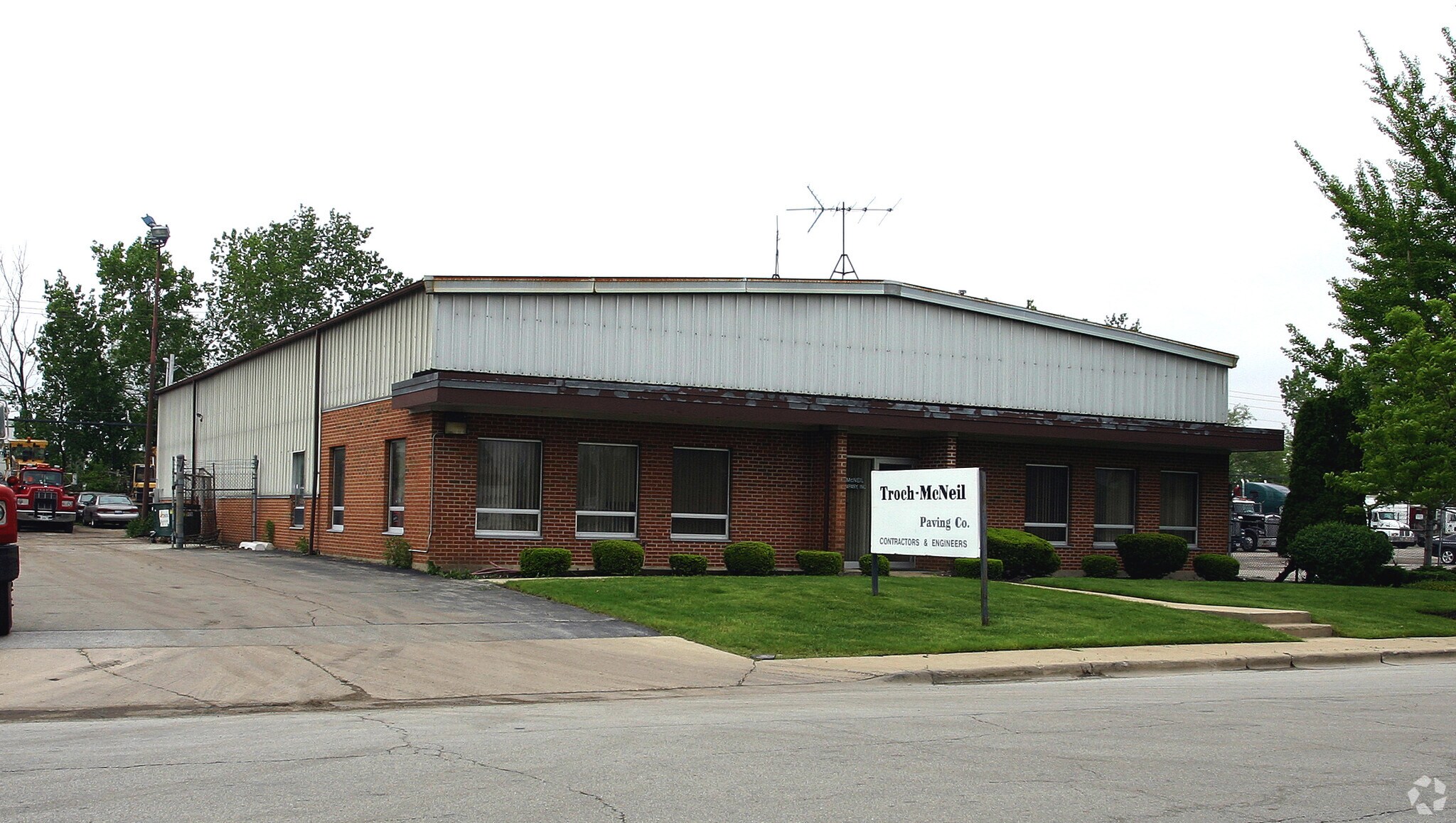 2425 Pan Am Blvd, Elk Grove Village, IL à vendre Photo principale- Image 1 de 9