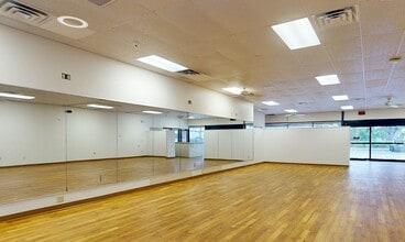 1800 59th St, Bradenton, FL à louer Numérisation 3D de Matterport- Image 1 de 3