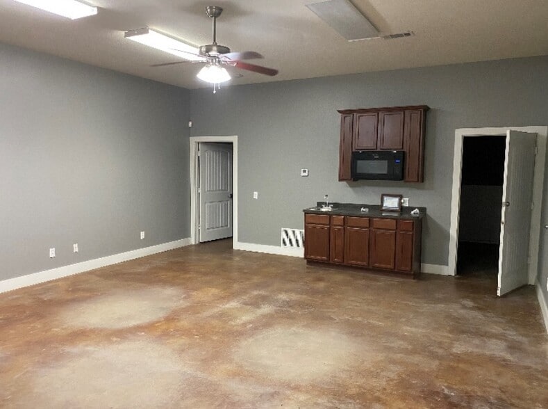 1611 State Highway 276, Rockwall, TX for lease - Interior Photo - Image 2 of 9