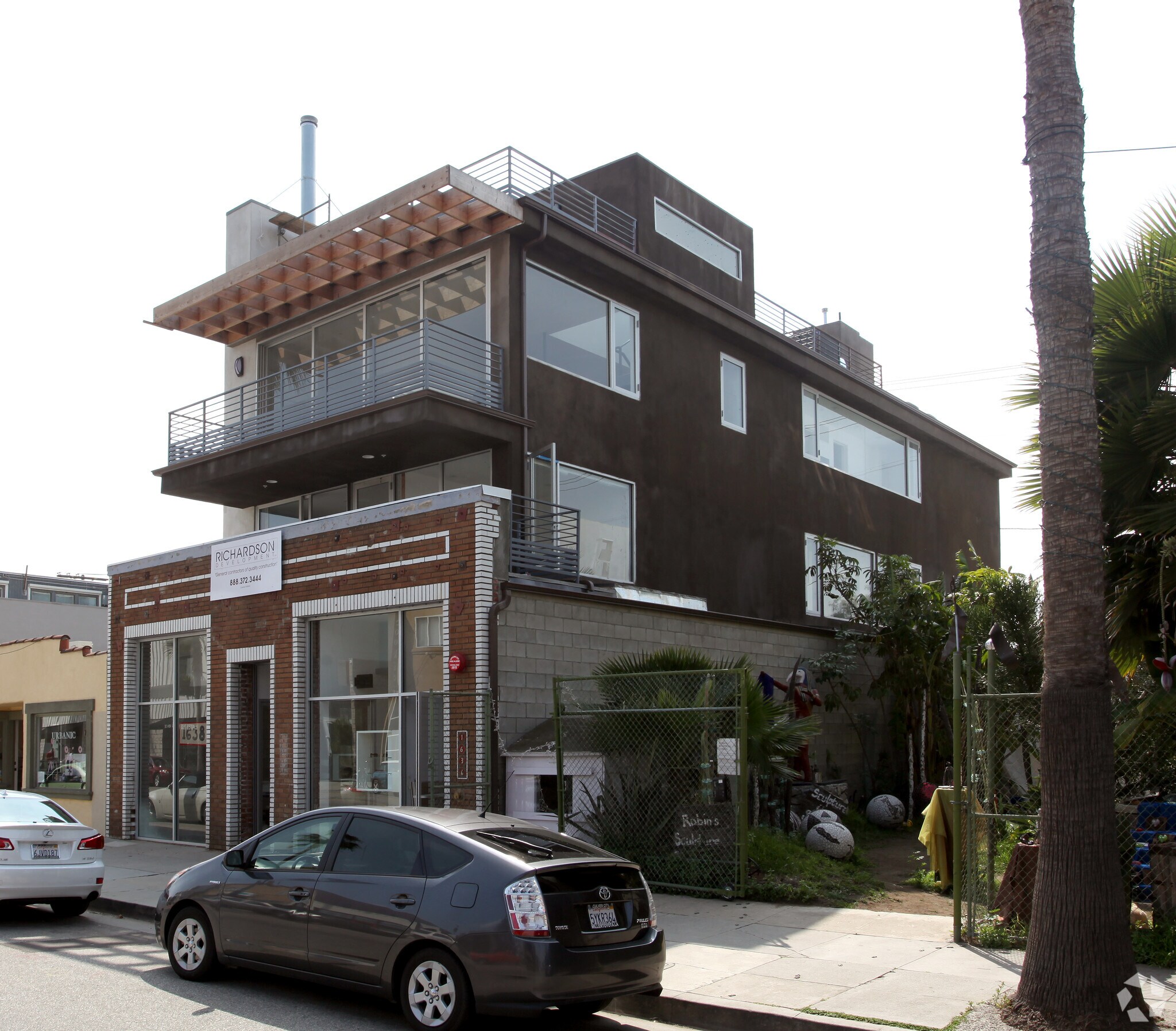 1638 Abbot Kinney Blvd, Venice, CA à louer Photo principale- Image 1 de 19