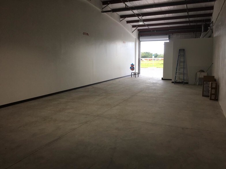 1550 Tileston Rd, Saint Cloud, FL à vendre - Photo intérieure - Image 3 de 28