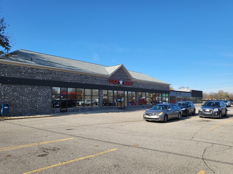 8200-8234 Telegraph Rd, Taylor, MI à louer - Photo du bâtiment - Image 2 de 3
