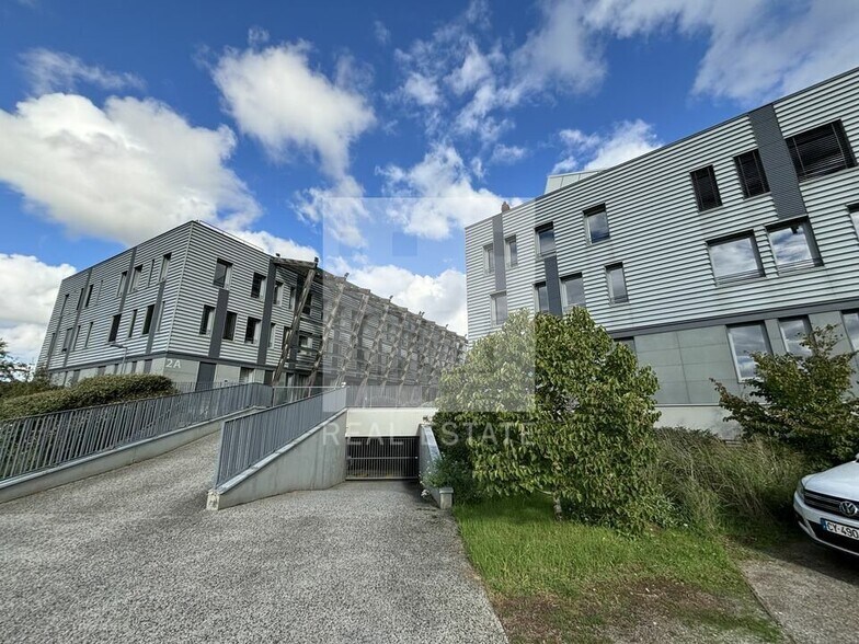22 Avenue Lionel Terray, Jonage for sale - Building Photo - Image 1 of 10