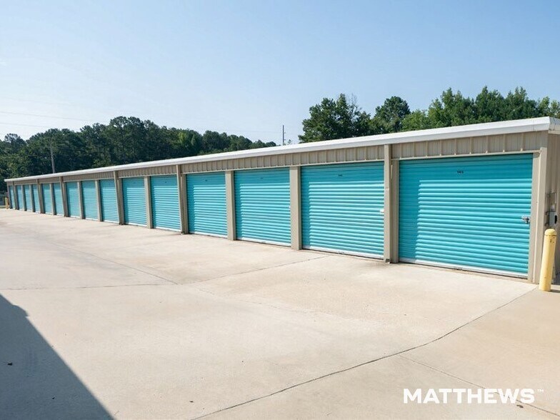 2385 Pelham Rd S, Jacksonville, AL à vendre - Photo du bâtiment - Image 2 de 5
