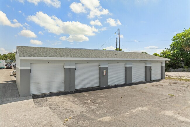 More details for 5000 Lake Worth Rd, Lake Worth, FL - Office/Retail, Industrial for Lease