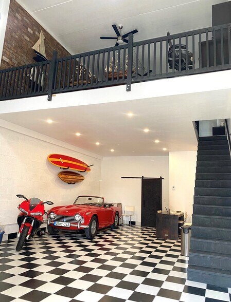 958 Service St, West Palm Beach, FL à louer - Photo intérieure - Image 3 de 3