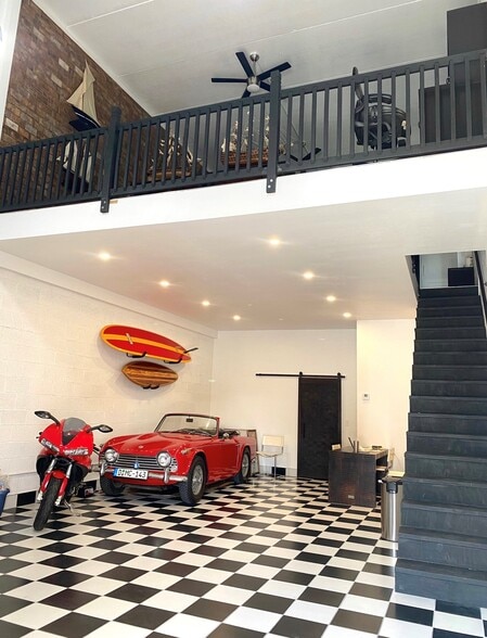 964 Service St, West Palm Beach, FL for lease - Interior Photo - Image 3 of 9