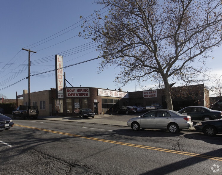 62-16 Metropolitan Ave, Middle Village, NY for lease - Building Photo - Image 3 of 13