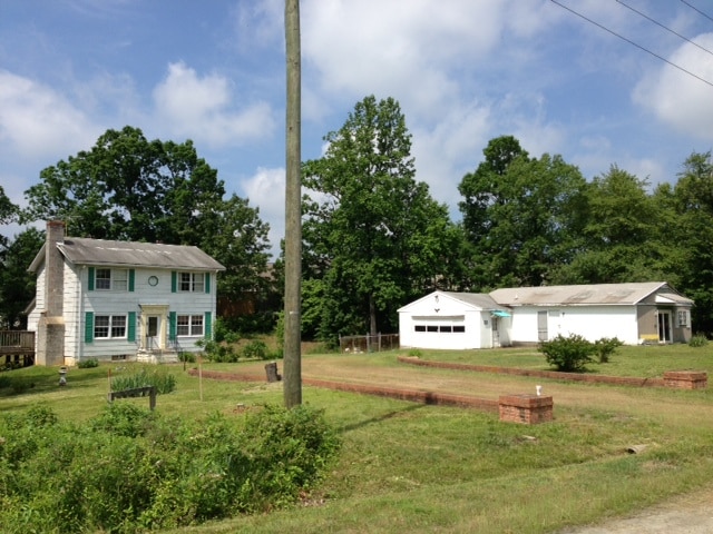 200 Clarke Ct, Fredericksburg, VA for sale - Building Photo - Image 3 of 12
