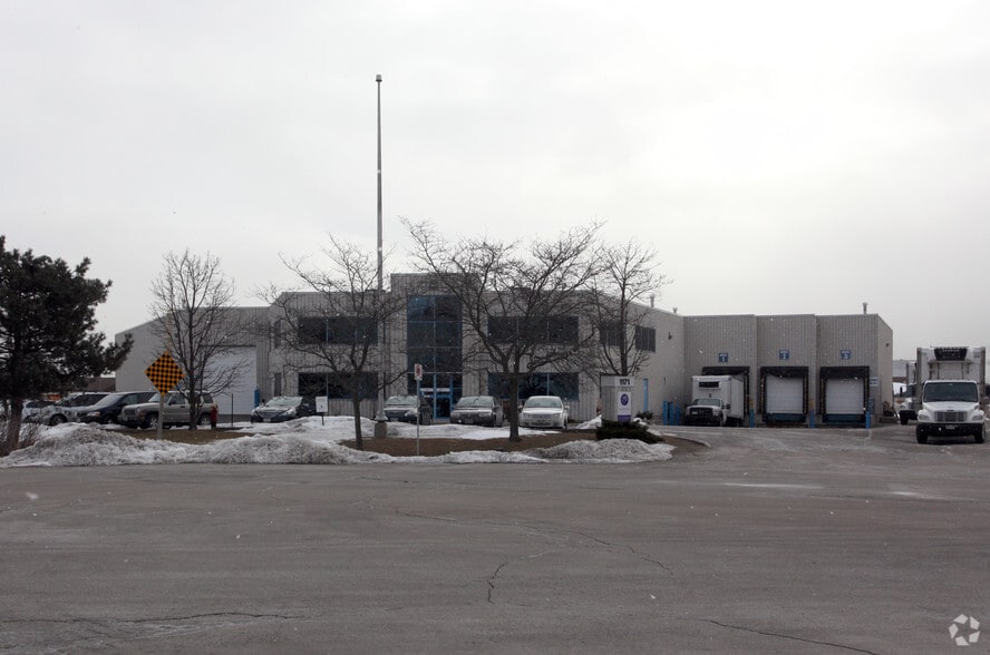 1171 Invicta Dr, Oakville, ON for sale - Primary Photo - Image 1 of 1