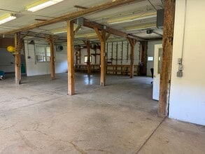 1599 Monkton Rd, North Ferrisburgh, VT for lease Interior Photo- Image 1 of 15