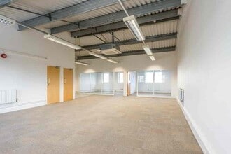 Chapel Mill Rd, Kingston Upon Thames for lease Interior Photo- Image 2 of 3