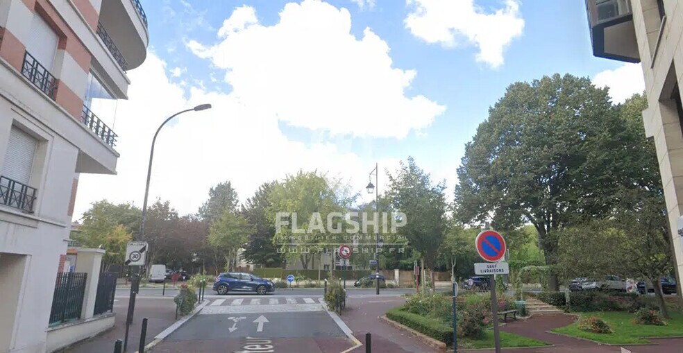 Commerce de détail dans Bourg-la-Reine à vendre - Photo du bâtiment - Image 3 de 3