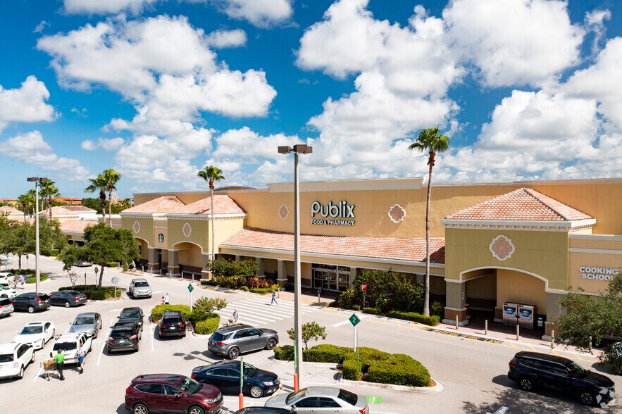 2875 University Pky, Sarasota, FL à louer - Photo du bâtiment - Image 2 de 7