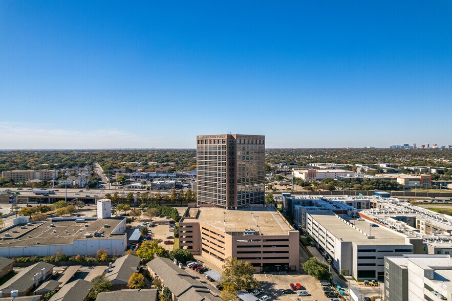 10440 N Central Expy, Dallas, TX à louer - Aérien - Image 3 de 40