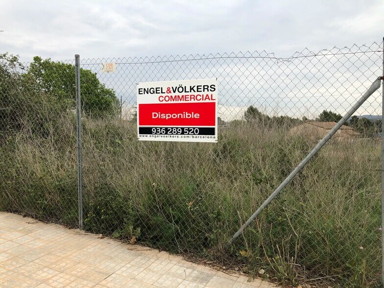 Terrain dans Polinyà, Barcelona à vendre - Photo du bâtiment - Image 1 de 3