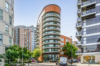 Plus de détails pour 2 Biscayne Av, Londres - Commerce de détail à louer