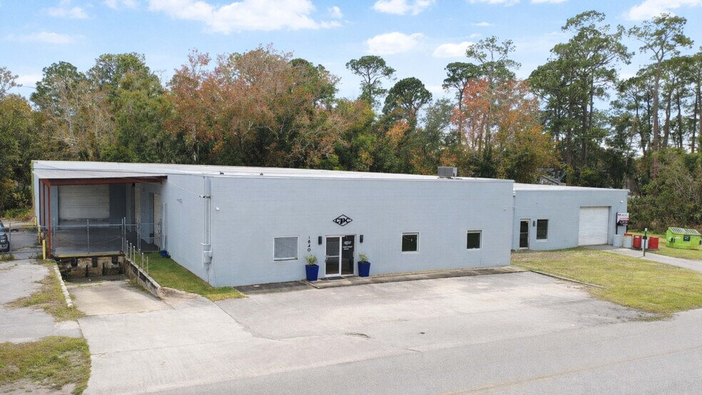 1840 River Oaks Rd, Jacksonville, FL à vendre - Photo du bâtiment - Image 2 de 6