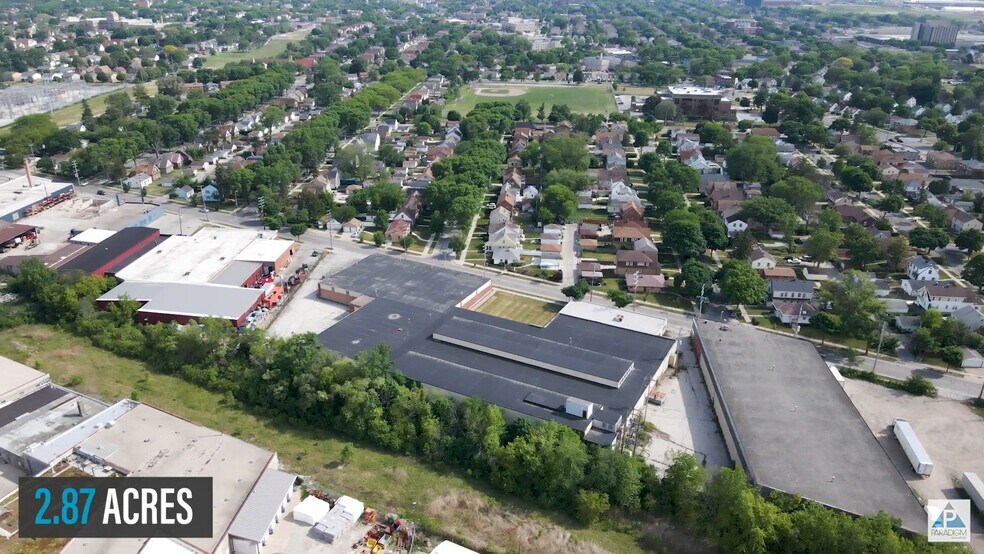 2300 W Cornell St, Milwaukee, WI à vendre - Vidéo sur l’inscription commerciale - Image 2 de 8