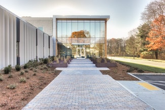 Plus de détails pour 1 Patriots Park, Bedford, MA - Bureau, Local d'activités à louer