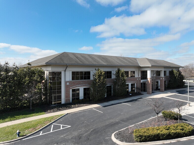 4640 Trueman Blvd, Hilliard, OH à louer - Communauté Matterport - Image 3 de 38