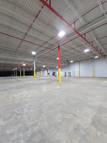 660 Bessemer Super Hwy, Birmingham, AL for lease - Building Photo - Image 3 of 9