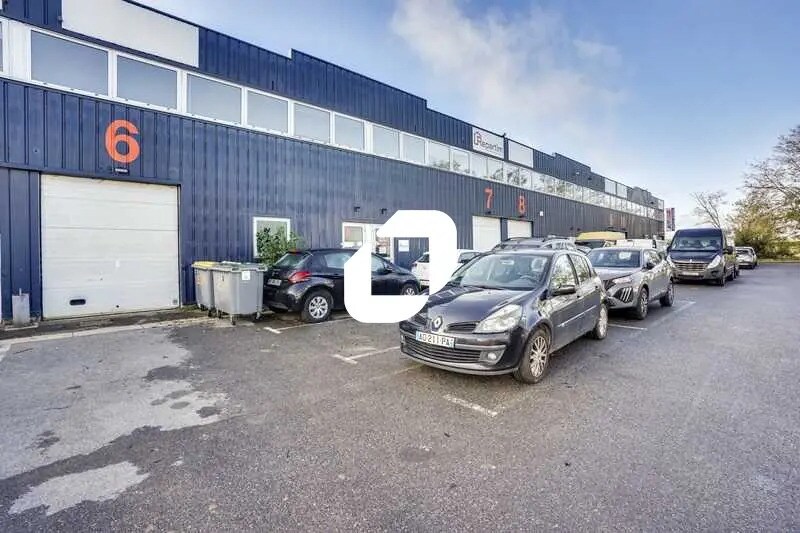 4 Route De Longjumeau, Chilly-Mazarin for lease Building Photo- Image 1 of 15