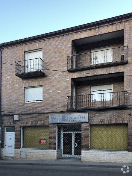 Calle Alfares, 39, La Puebla de Montalbán, Toledo for sale - Primary Photo - Image 1 of 1