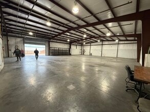 916 Sprinkler Dr, Landis, NC for lease Interior Photo- Image 2 of 7