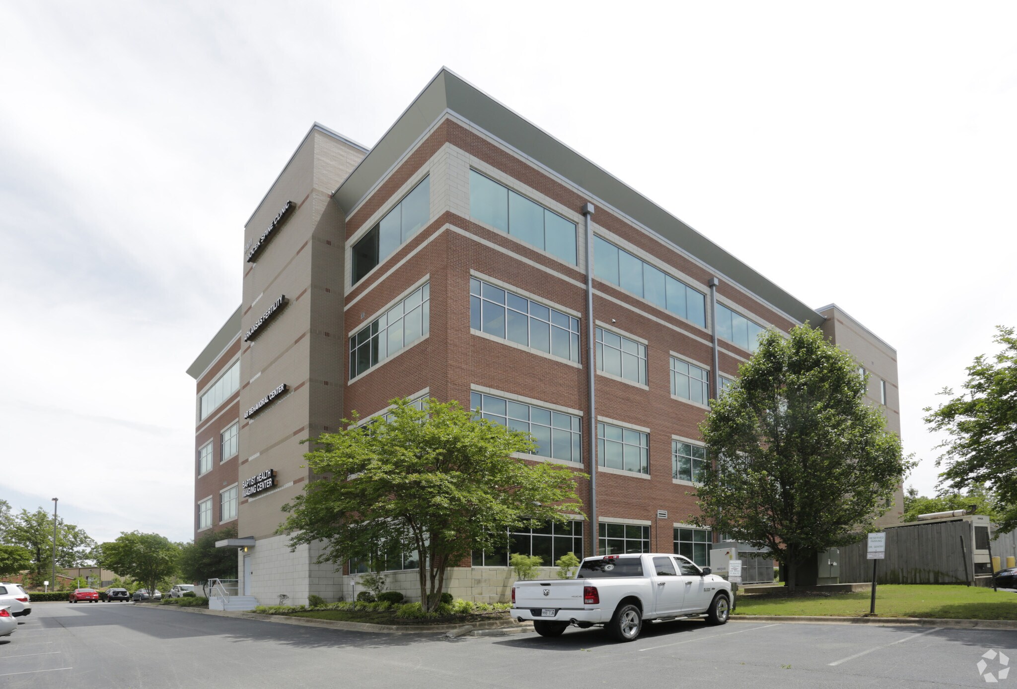 9101 Kanis Rd, Little Rock, AR à louer Photo du bâtiment- Image 1 de 4