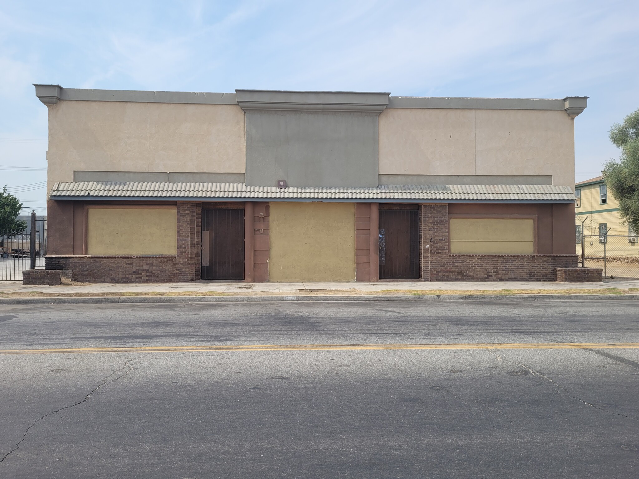 615 Sumner St, Bakersfield, CA for lease Primary Photo- Image 1 of 7