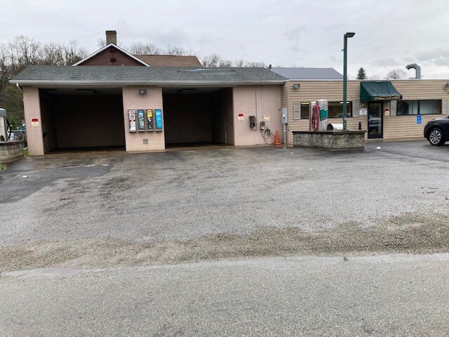 507 River Rd, Dawson, PA à vendre - Photo du bâtiment - Image 2 de 10