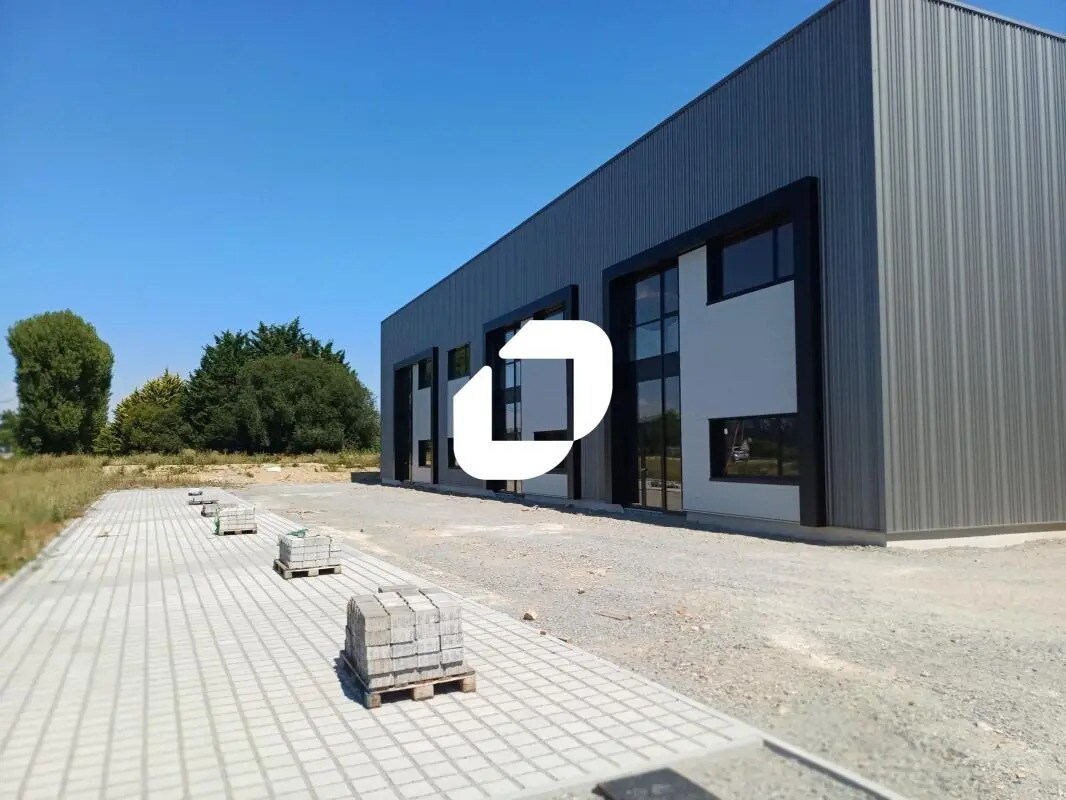 Local d'activités dans Thouaré-sur-Loire à vendre Photo du bâtiment- Image 1 de 13