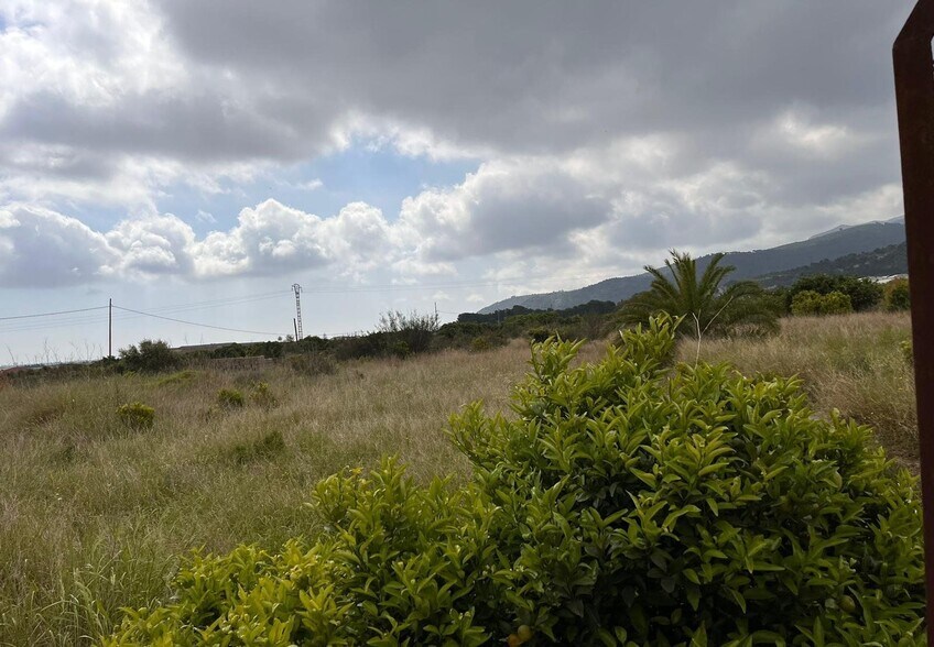 Carretera Poligono, 12, Llaurí, Valencia for sale - Building Photo - Image 2 of 16