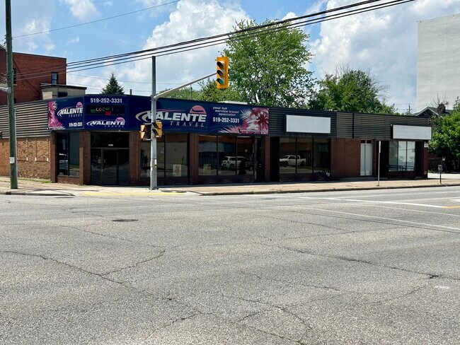 Plus de détails pour 1481 Ouellette Av, Windsor, ON - Bureau à louer