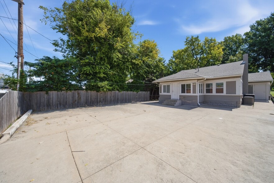 1628 S Cincinnati Ave, Tulsa, OK for sale - Building Photo - Image 2 of 21