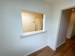 712 D St, San Rafael, CA à louer Photo intérieure- Image 2 de 11