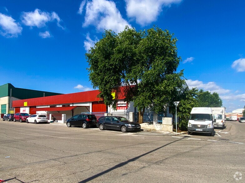 Avenida de Finanzauto, 18, Arganda del Rey, Madrid for sale - Building Photo - Image 2 of 2