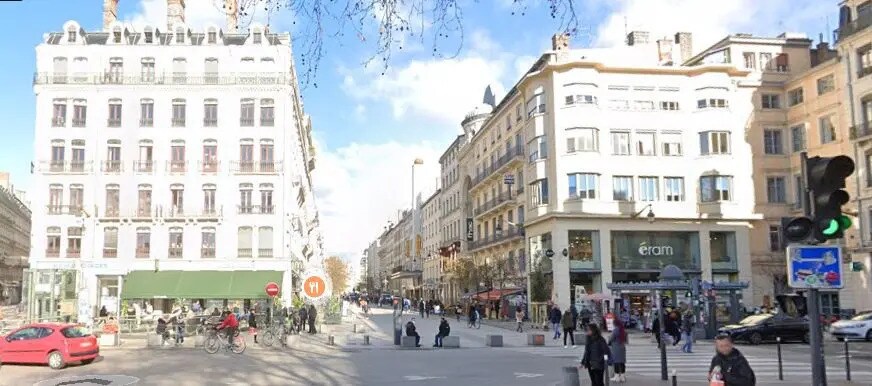 Bureau dans Lyon à louer Photo du bâtiment- Image 1 de 14