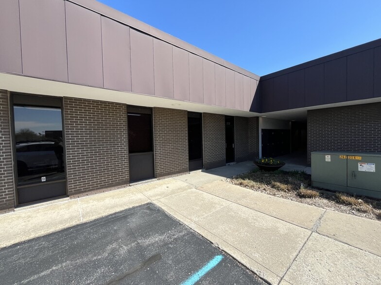6314 Rucker Rd, Indianapolis, IN for lease - Building Photo - Image 3 of 12