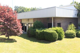 101 Camp Creek Industrial Pky, Cornelia, GA for lease Interior Photo- Image 2 of 14